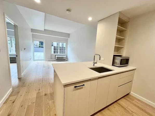 555 Waverly Avenue image 1 of 24