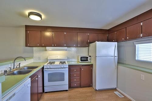 1st image of 1850 Evans Ln Spc 3