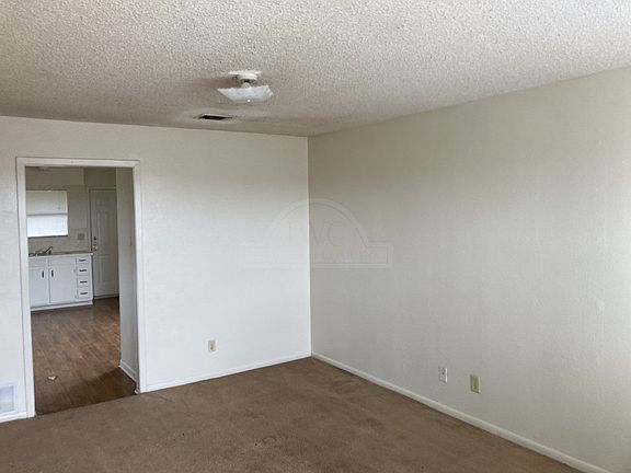 4th image of 813 N 5th St #42e8fbcc4
