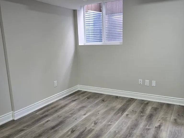 5353 Glen Erin Dr — Photo 6