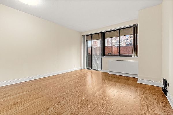1st image of 233 E 86th St APT 6C