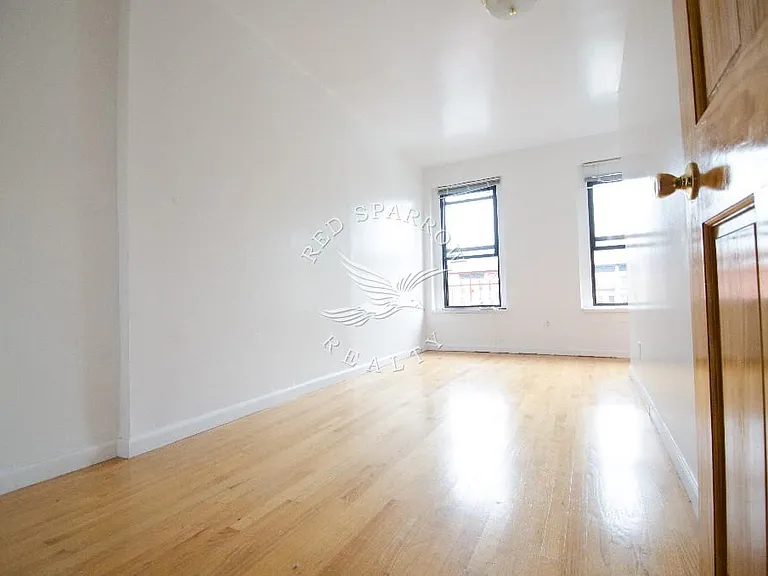 178 E 109th St #FOUR — Photo 2