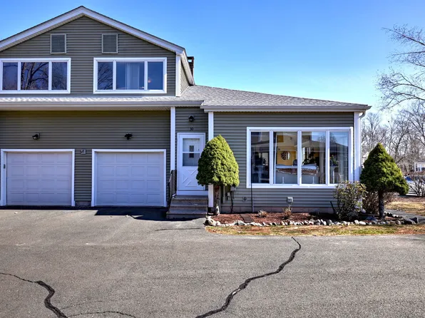30 Windmill Springs #30, Granby, CT 06035