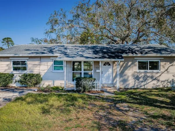 4601 Carson St NE, Saint Petersburg, FL 33703