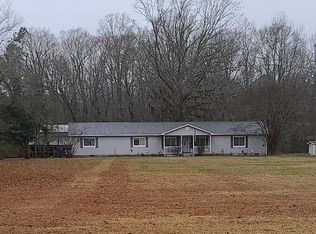 1332 Nates Store Rd, Elloree, SC 29047