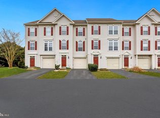 22 Calvert St, Ocean View, DE 19970