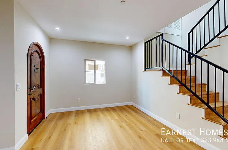 310 N 3rd St #A — Photo 3