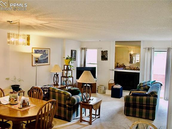 4th image of 424 W Rockrimmon Blvd Unit C