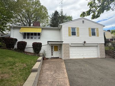 32 Lawncrest Road, New Haven, CT, 06515