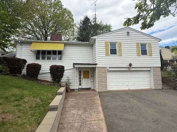 32 Lawncrest Road, New Haven, CT 06515