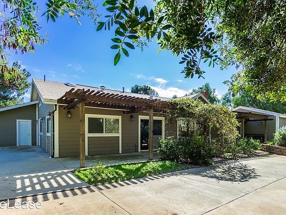 3rd image of 11616 Eucalyptus Hills Dr
