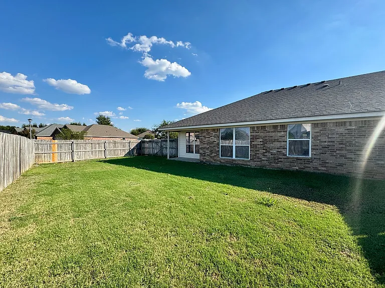 10201 Iris Ln #A — Photo 13