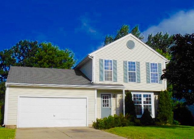1st image of 304 Windridge Dr