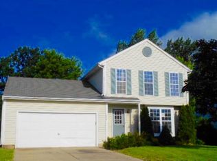 304 Windridge Dr, Round Lake Park, IL 60073
