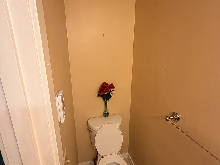 3 Salem Pl #1 — Photo 10