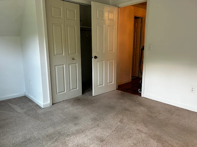 Lyle Ln — Photo 20