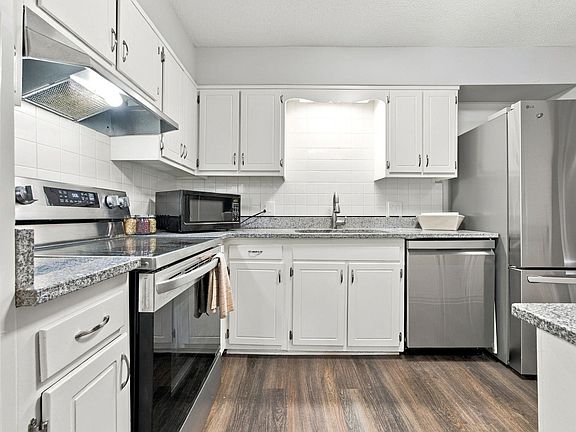 4th image of 5036 Flint Ridge Pl #5036