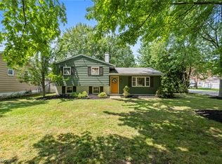 38380 Hurricane Dr, Willoughby, OH 44094