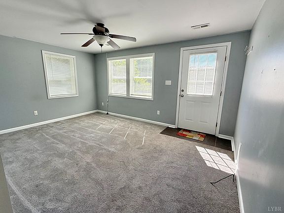 4th image of 73 Oak Grove Dr