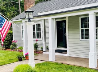 21 Pinewood Dr, Amherst, NH 03031