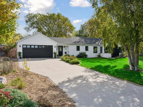 3030 Quail Ave N, Golden Valley, MN 55422