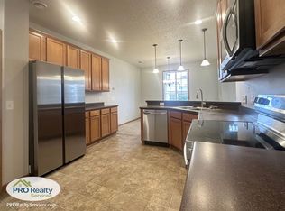 17190 Monroe St NW, Elk River, MN 55330