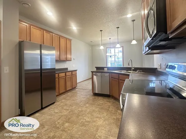 17190 Monroe St NW, Elk River, MN 55330