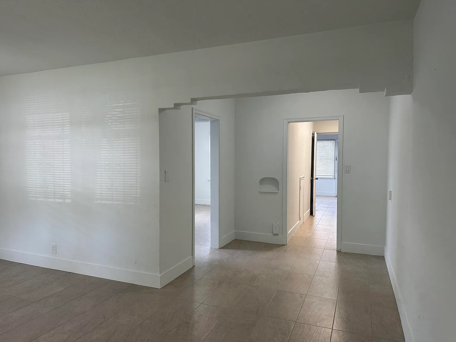 2 bed, 1.0 bath, 770 sqft, $2,100 — Photo 2