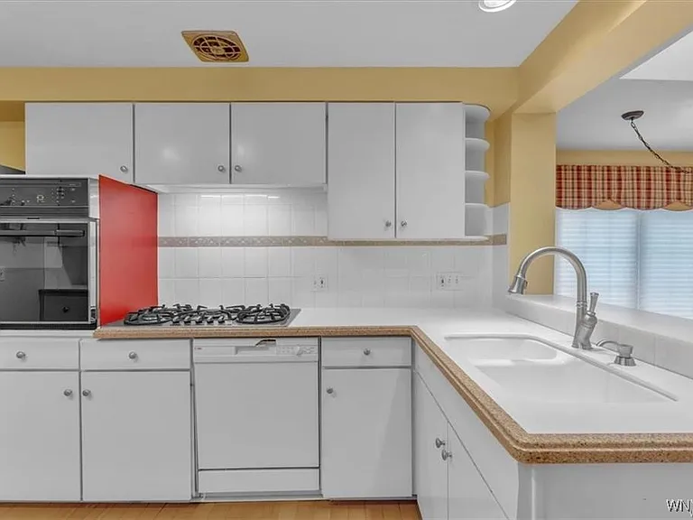 116 Segsbury Rd — Photo 14