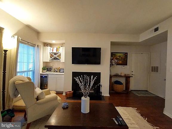 2nd image of 3904 Penderview Dr APT 706
