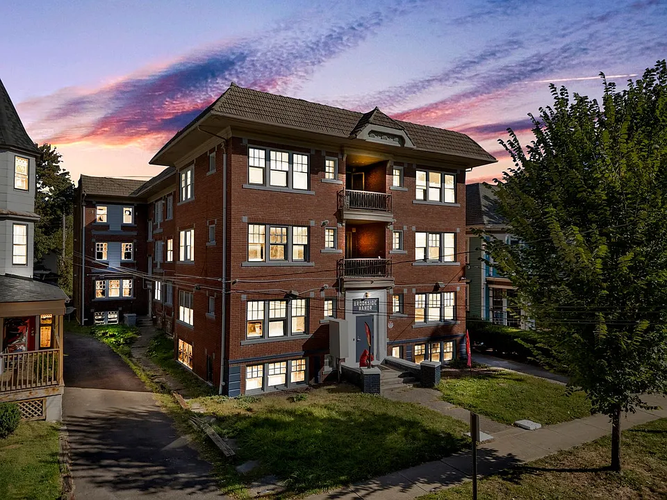 3308 Archwood Ave #18