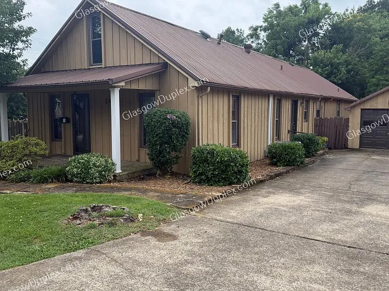 107 Floral Dr — Photo 1