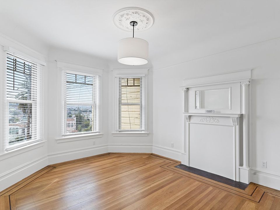 1st image of 27 Crescent Ave