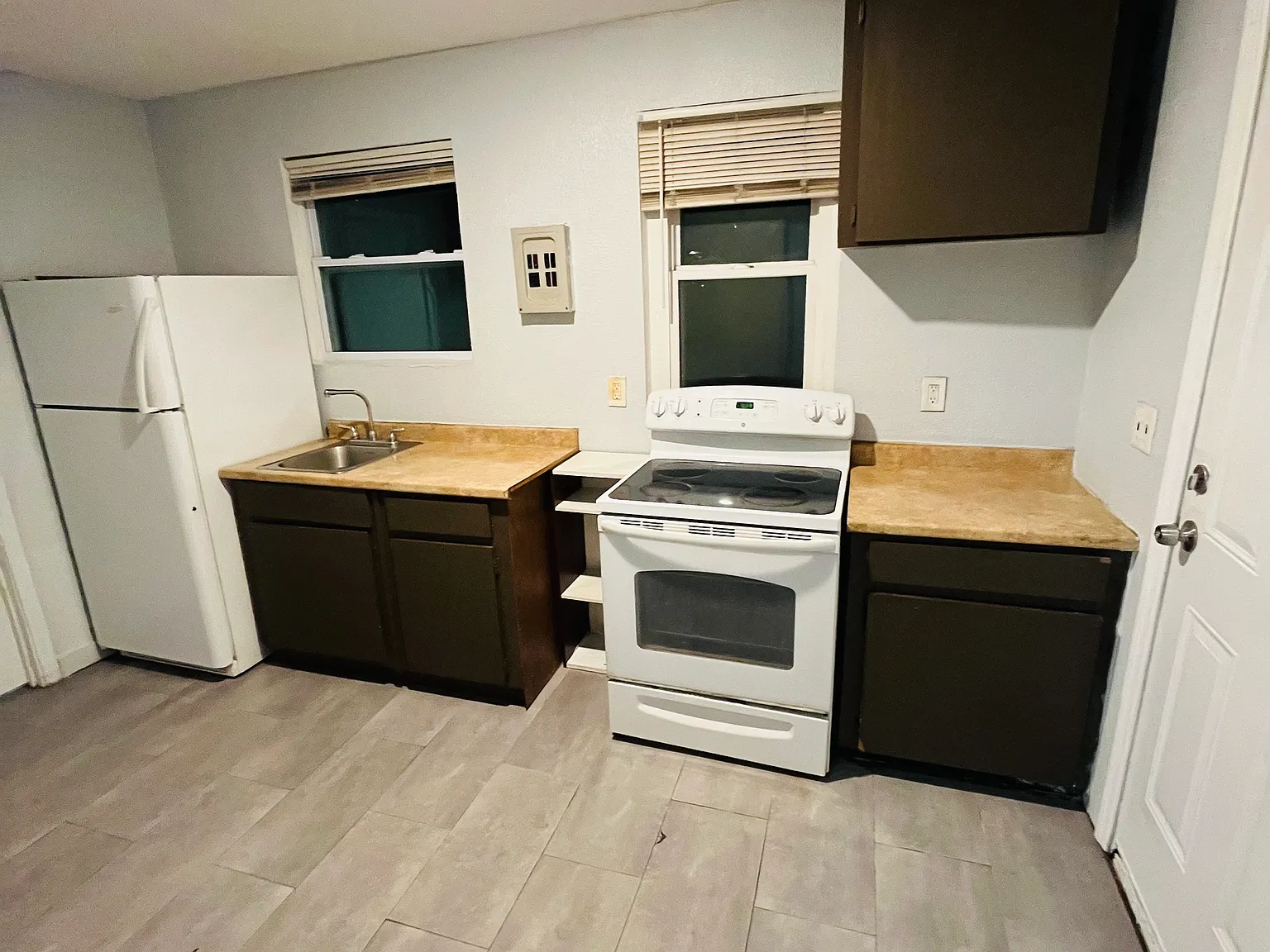 920 E Seneca Ave — Photo 4