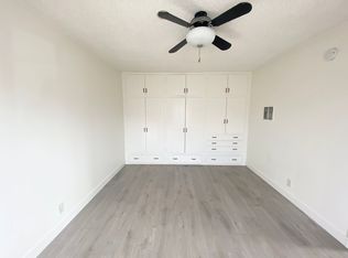 15461 Moorpark St APT 7, Sherman Oaks, CA 91403