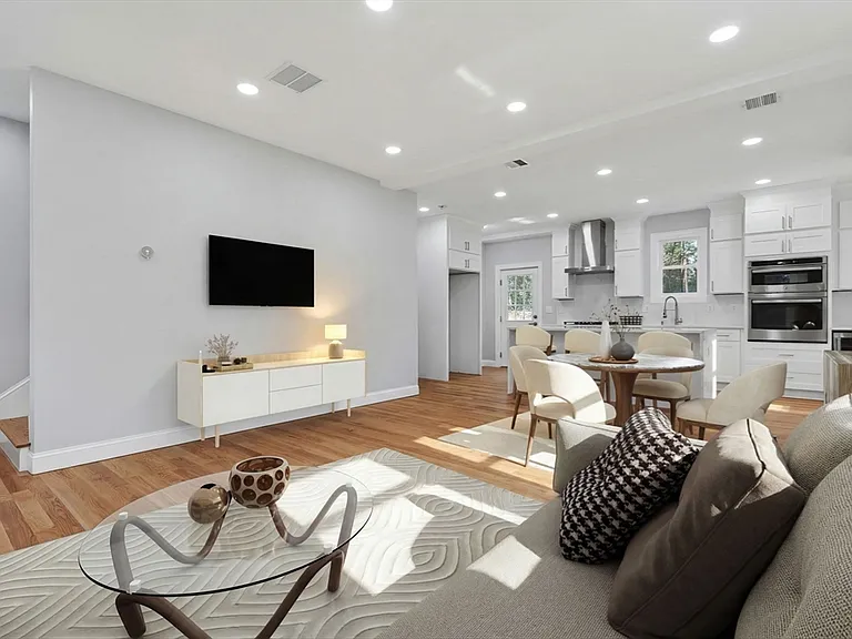 72 Westborough Rd #1 — Photo 3