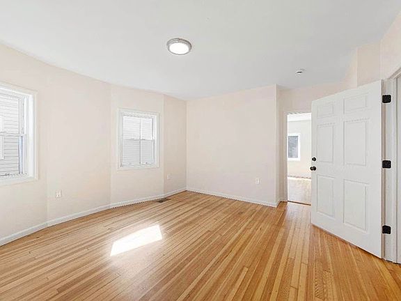 4th image of 455-457 W End Ave #2A