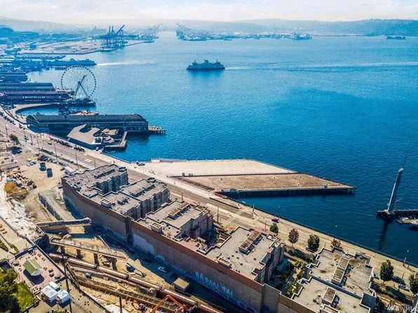 1950 Alaskan Way, Seattle, WA