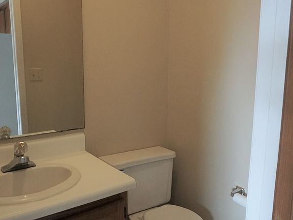 4th image of 319 Saint Andrews Dr #1D