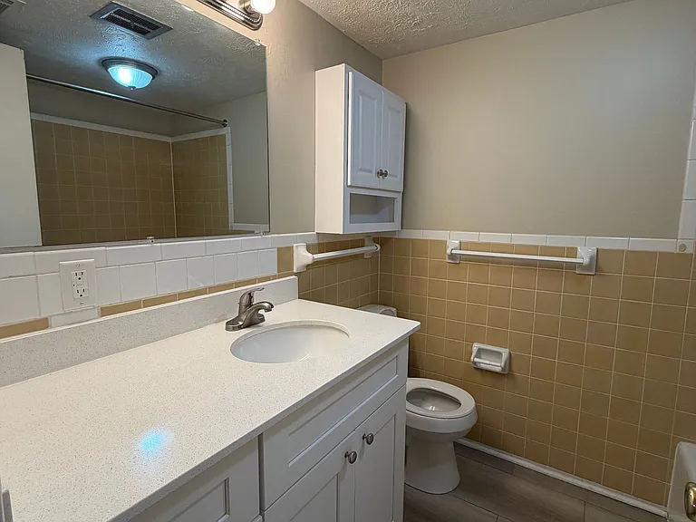 343 S 78th St — Photo 7