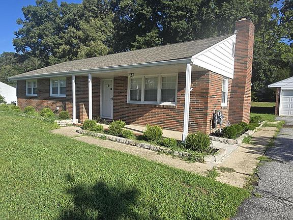 4th image of 18 Hood Dr