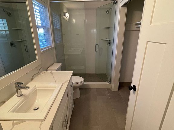 5th image of 667 Linda Kay Ct