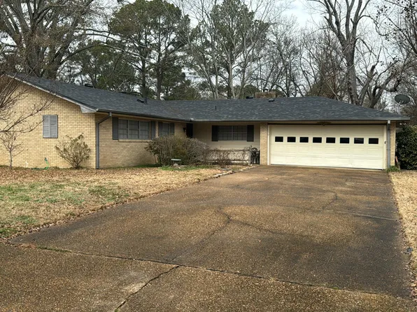 130 W Sedgwick Ct, Jackson, MS 39211