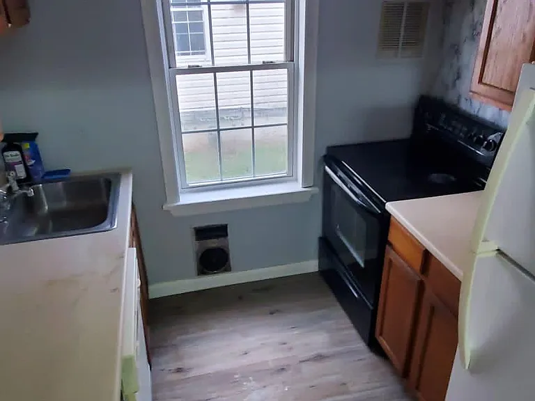 95 Maffett St #1 — Photo 8