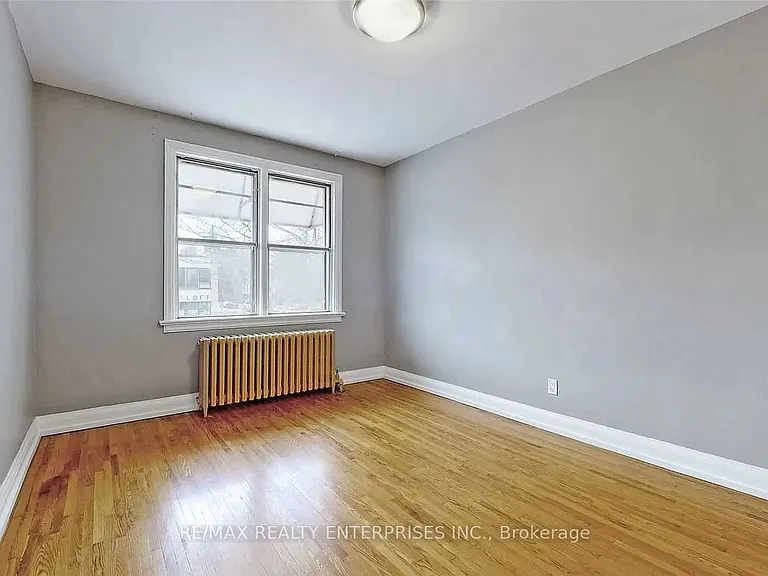 255 Lakeshore Rd E #A — Photo 21