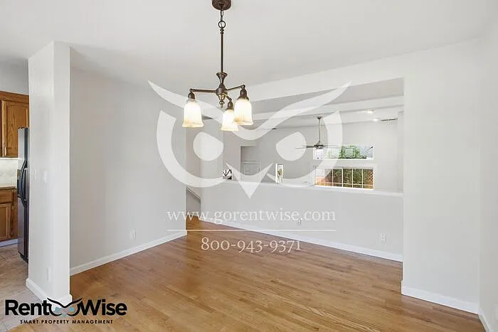 10 Arch St — Photo 9