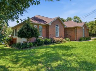 1629 Roundhill Dr, Nashville, TN 37211
