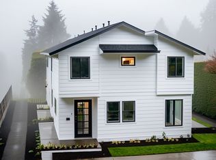 2136 SE Brooklyn St, Portland, OR 97202