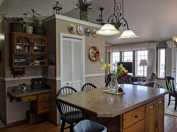 4th image of 1802 Woodbine Way