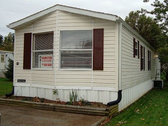 3rd image of 15 Ledgewood Dr